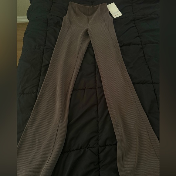 Lululemon Ribbed Softstreme Flared Pant
Regular - Picture 3 of 4